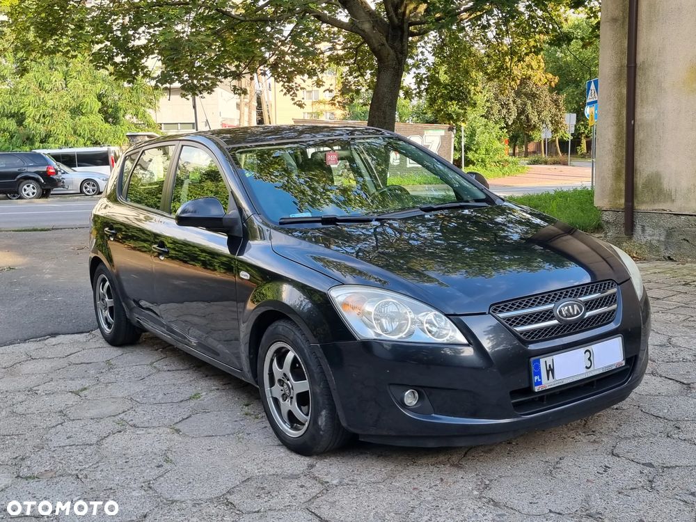 Kia Ceed 1.6 Crdi Comfort + - 3