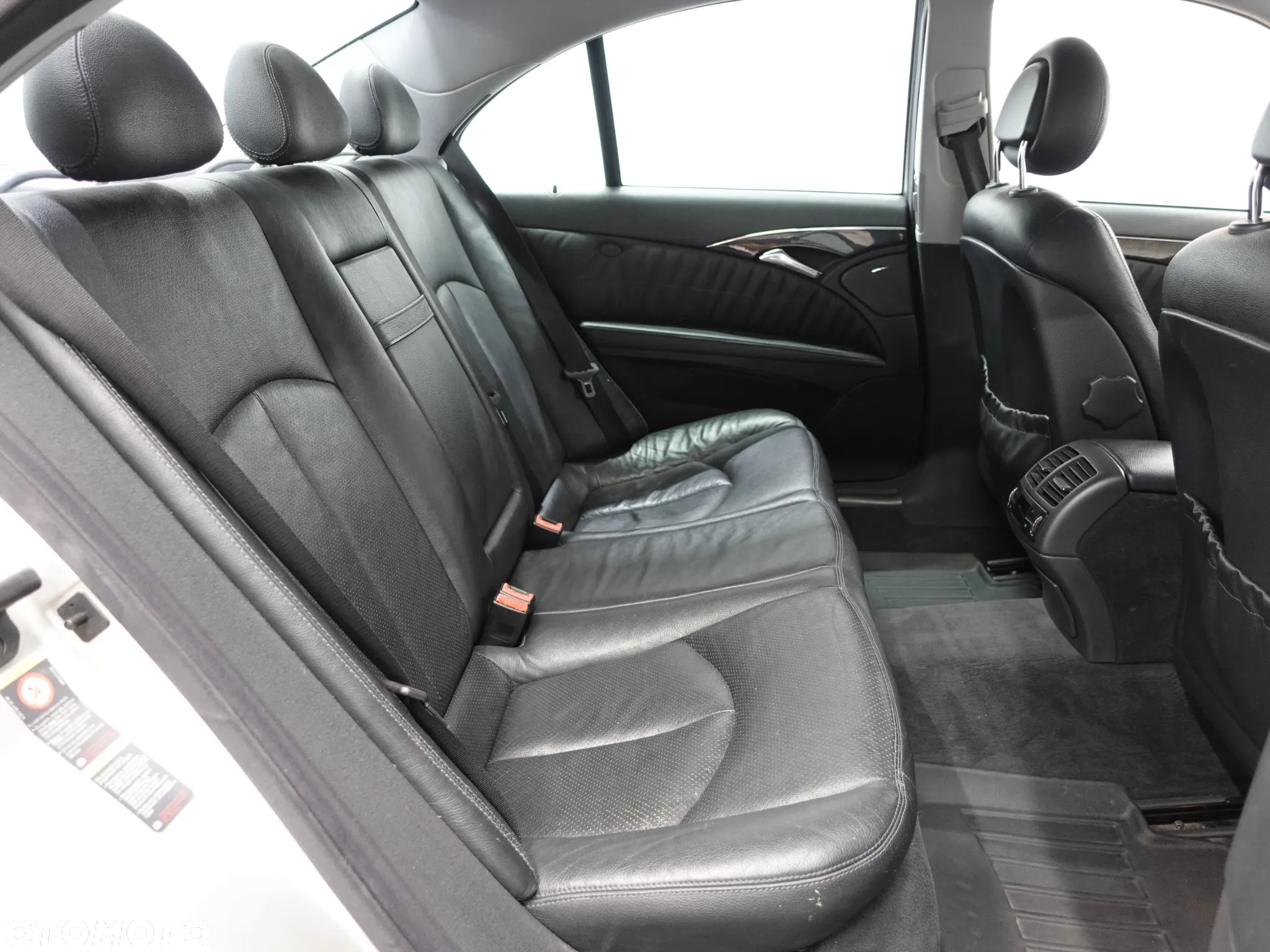 Mercedes-Benz Klasa E 320 Avantgarde - 26