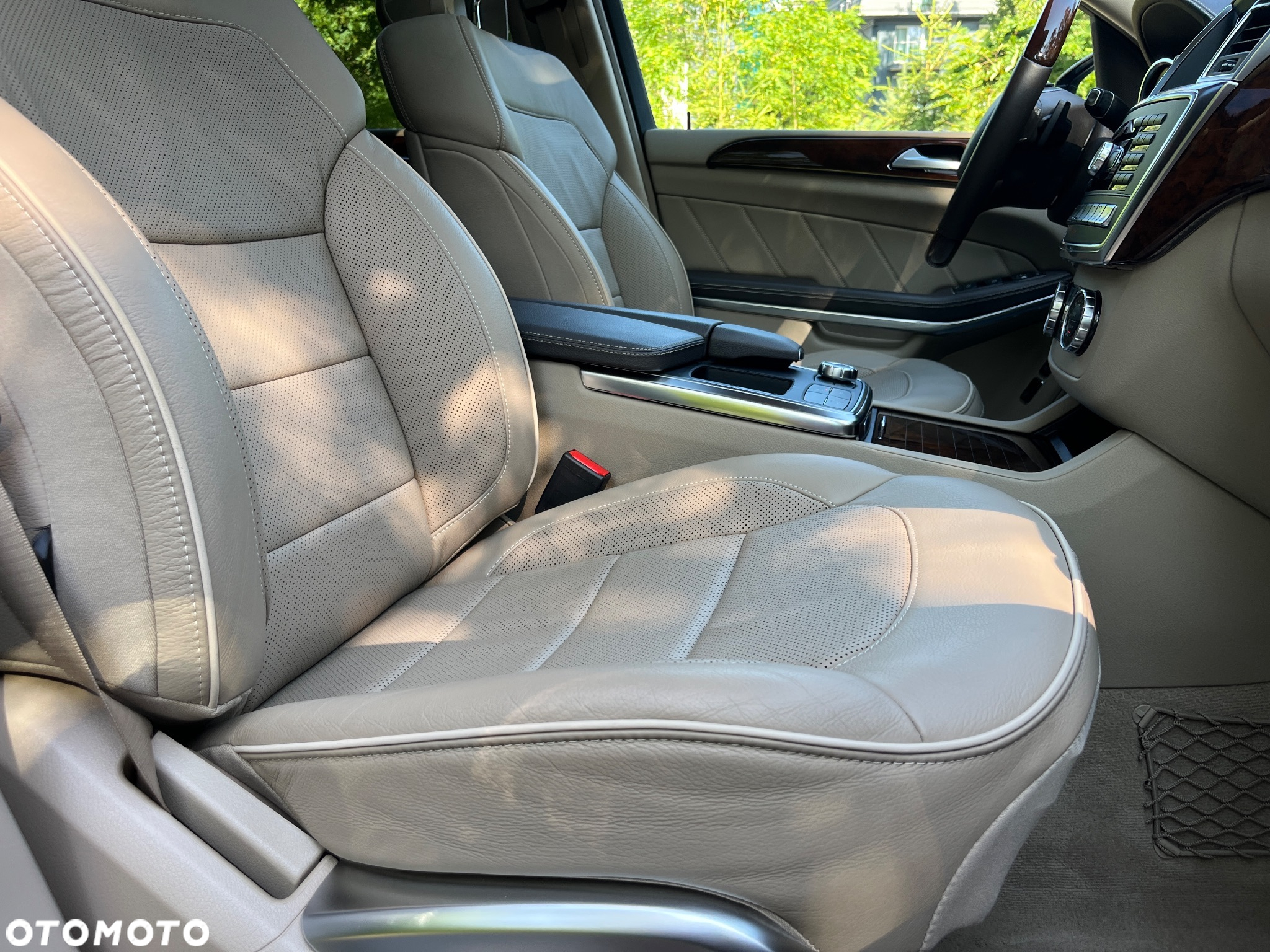 Mercedes-Benz GL - 28
