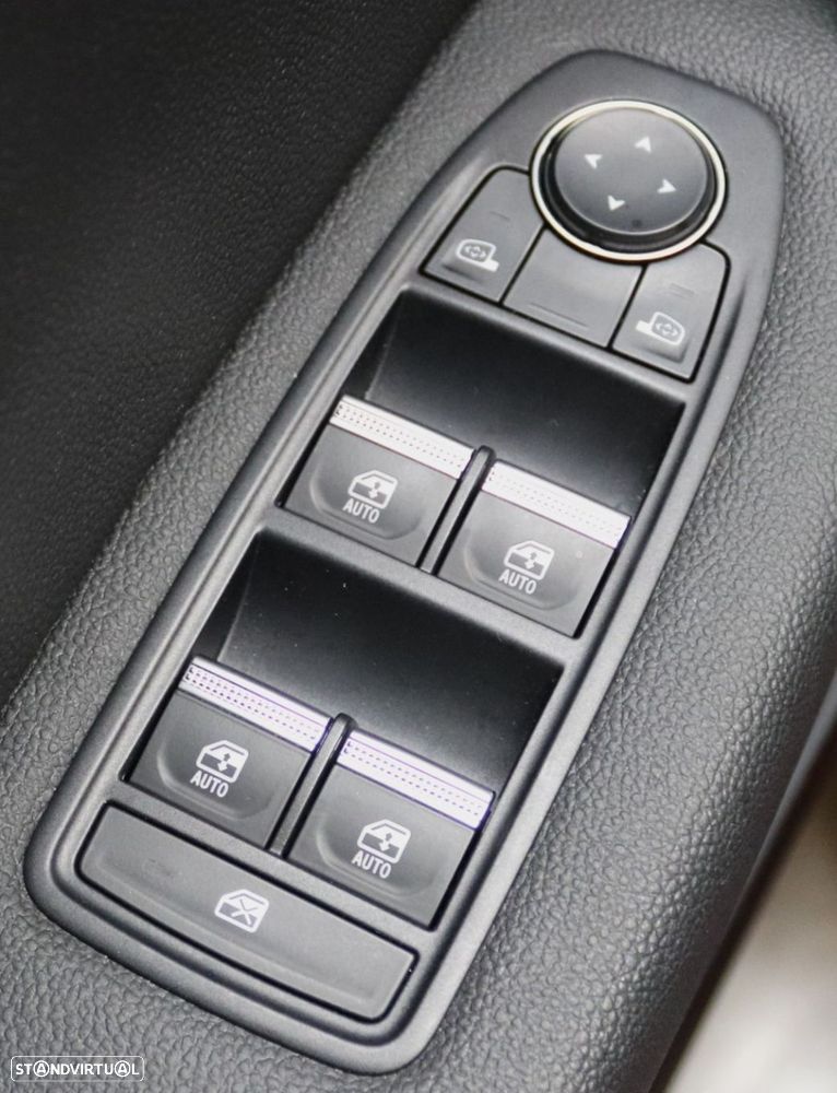 Renault Captur 1.0 TCe Exclusive - 11