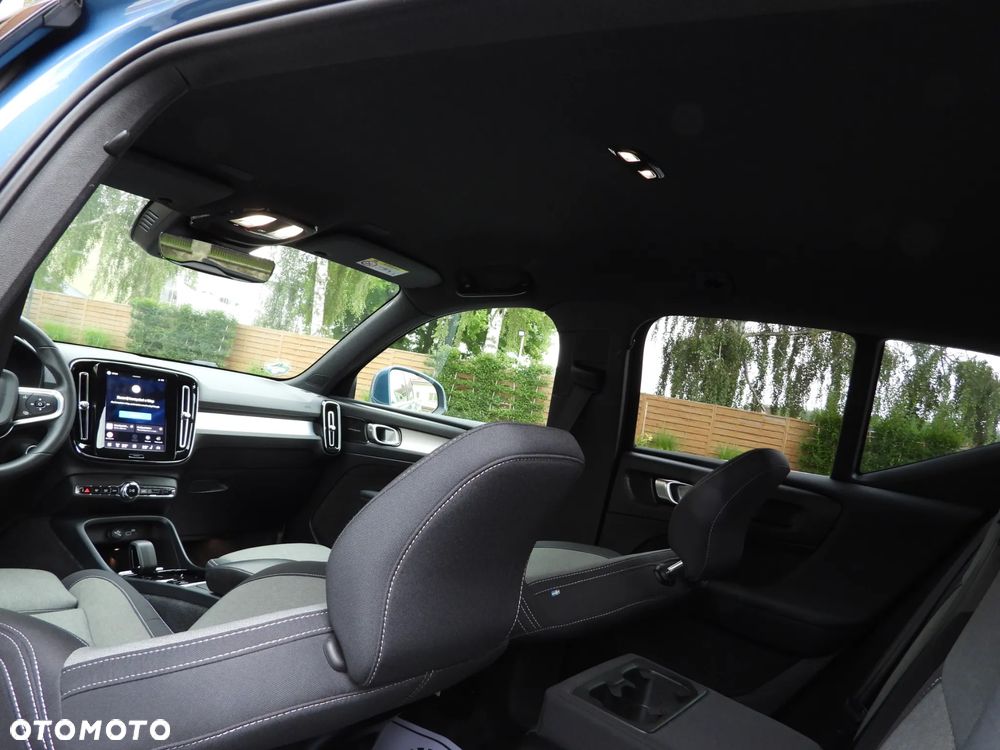Volvo XC 40 B3 B DKG Plus Bright - 35