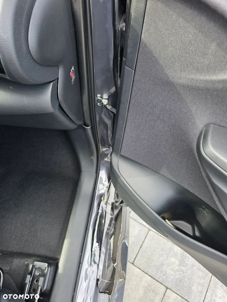 Toyota Yaris Hybrid 1.5 Style - 12