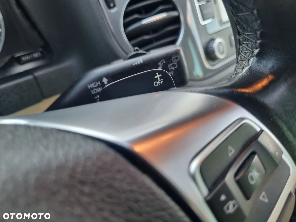 Volkswagen Tiguan - 21