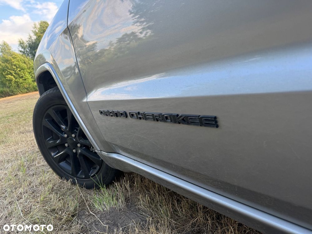 Jeep Grand Cherokee - 9