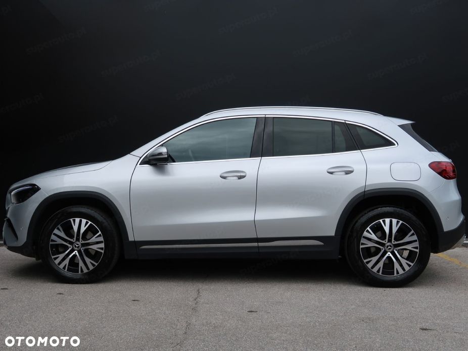 Mercedes-Benz GLA 200 Progressive - 3