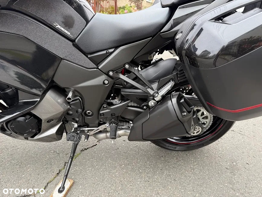 Kawasaki Ninja 1000 SX - 9