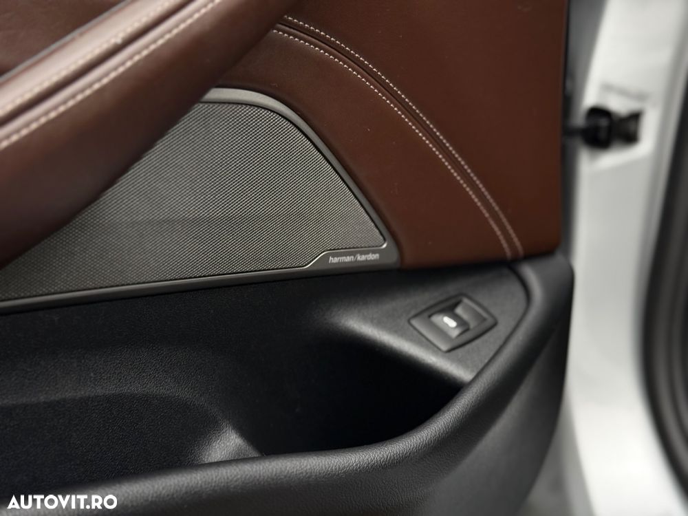 BMW Seria 5 520d Aut. Sport Line - 17