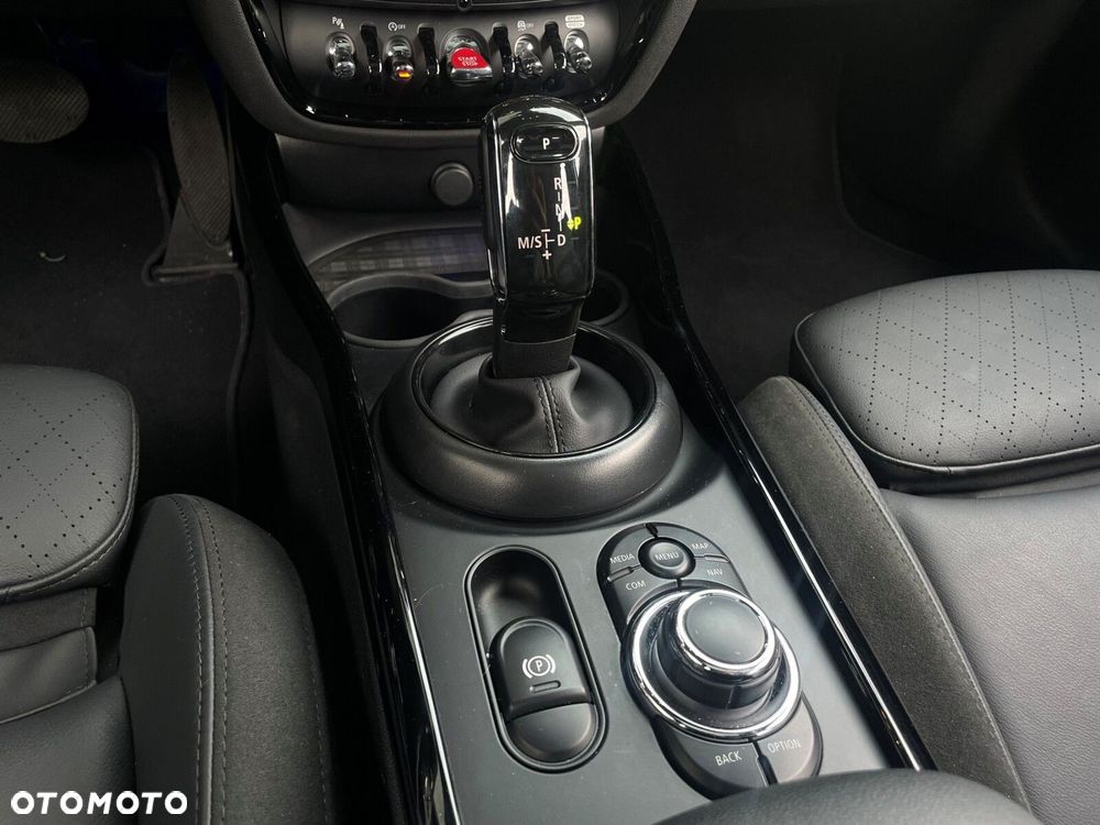 MINI Clubman - 13