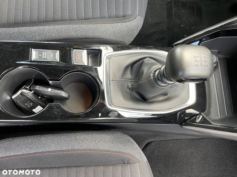 Peugeot 2008 PureTech 130 Allure Pack - 8