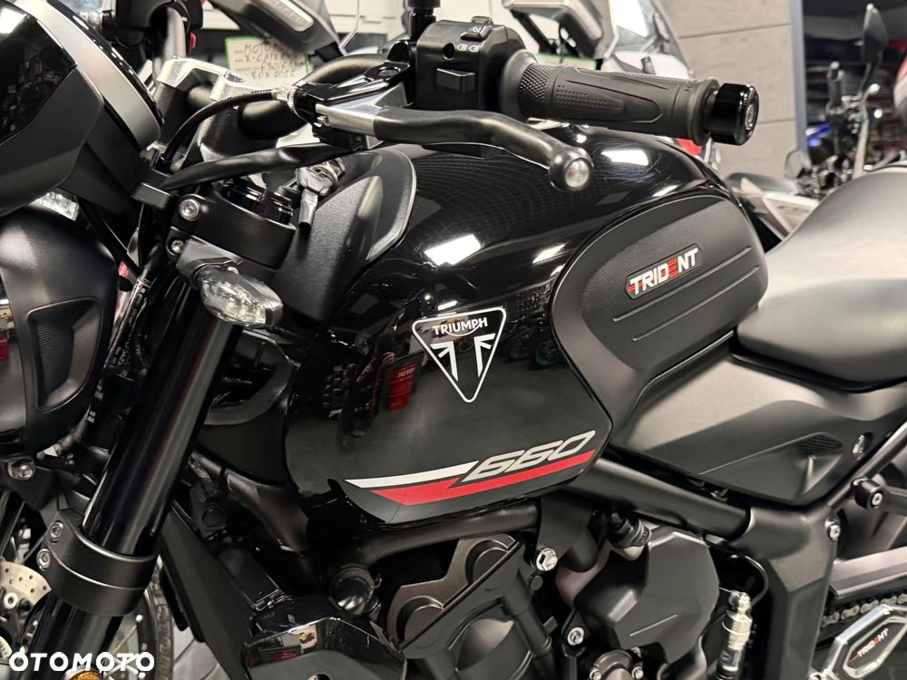 Triumph Trident - 34
