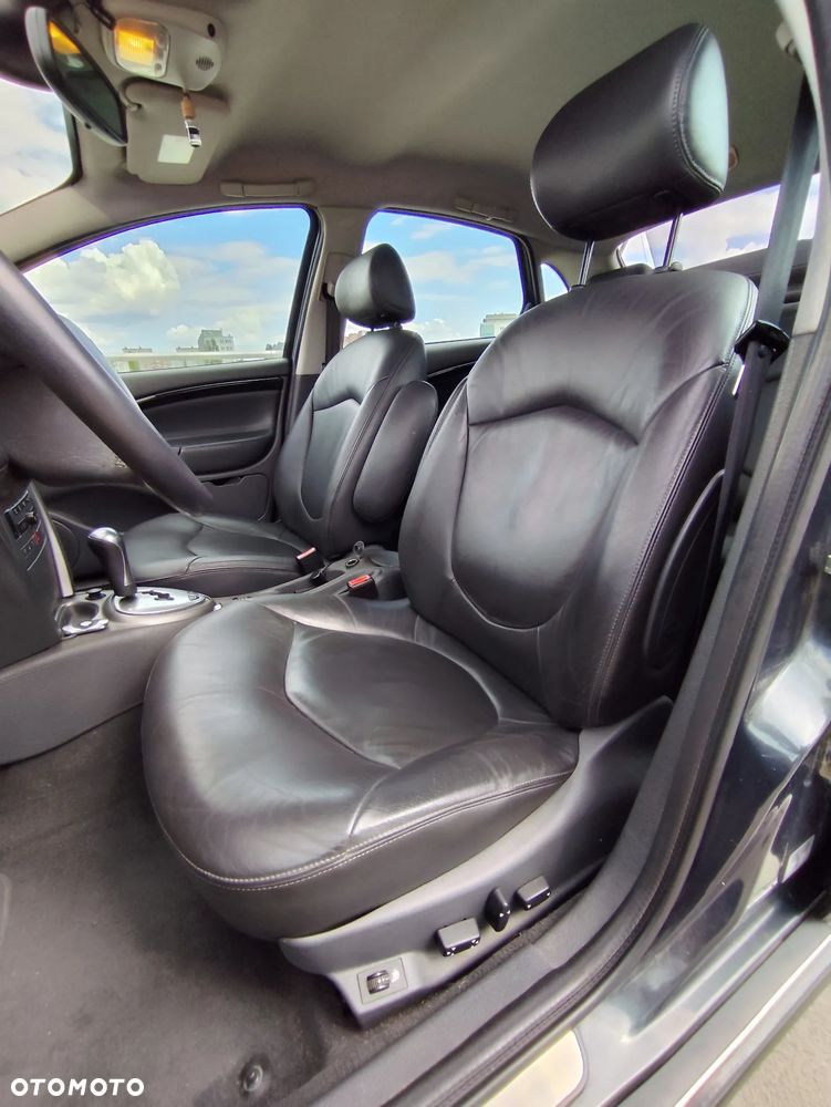 Citroën C5 II 2.0 HDi Exclusive - 25