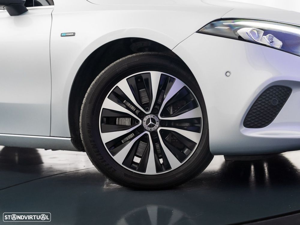 Mercedes-Benz A 250 e Style Plus - 13