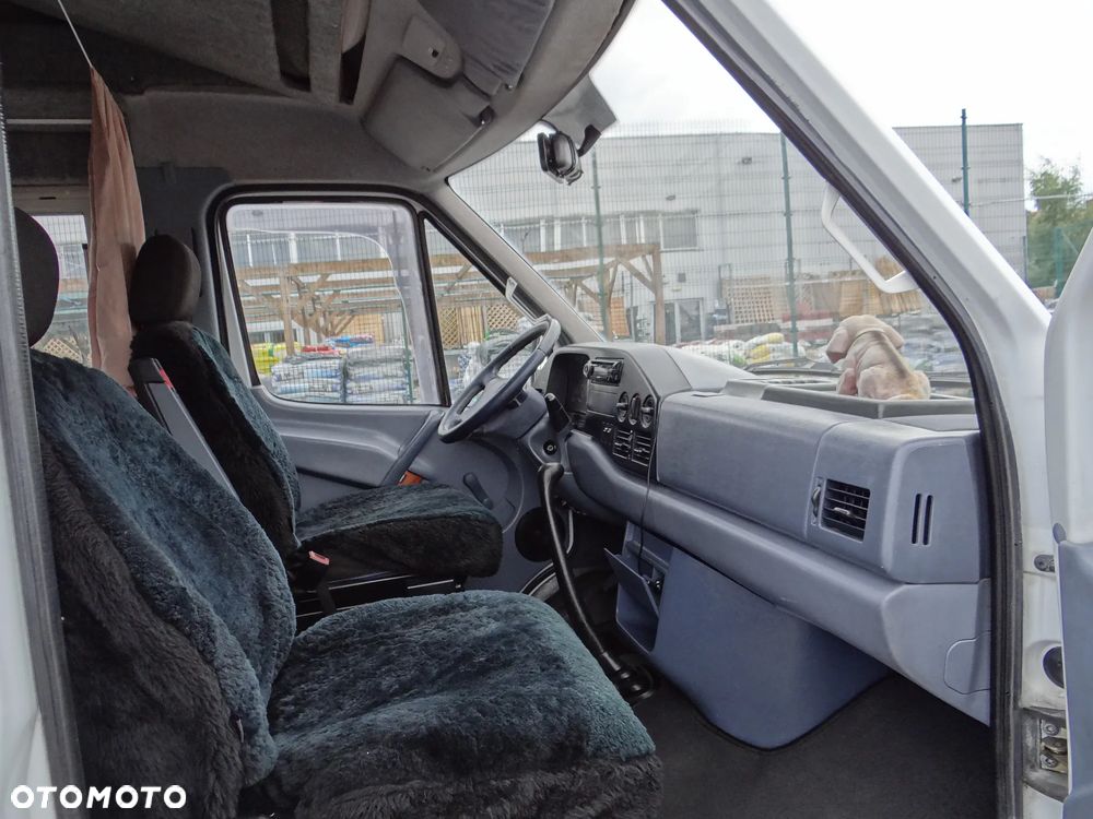 Mercedes-Benz SPRINTER - 6