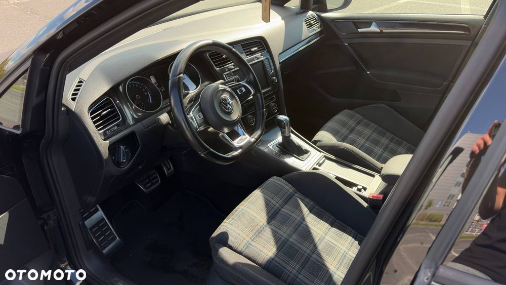 Volkswagen Golf 2015 photo 5