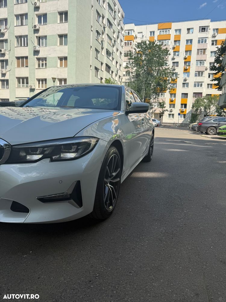 BMW Seria 3 320d xDrive AT Luxury Line - 2