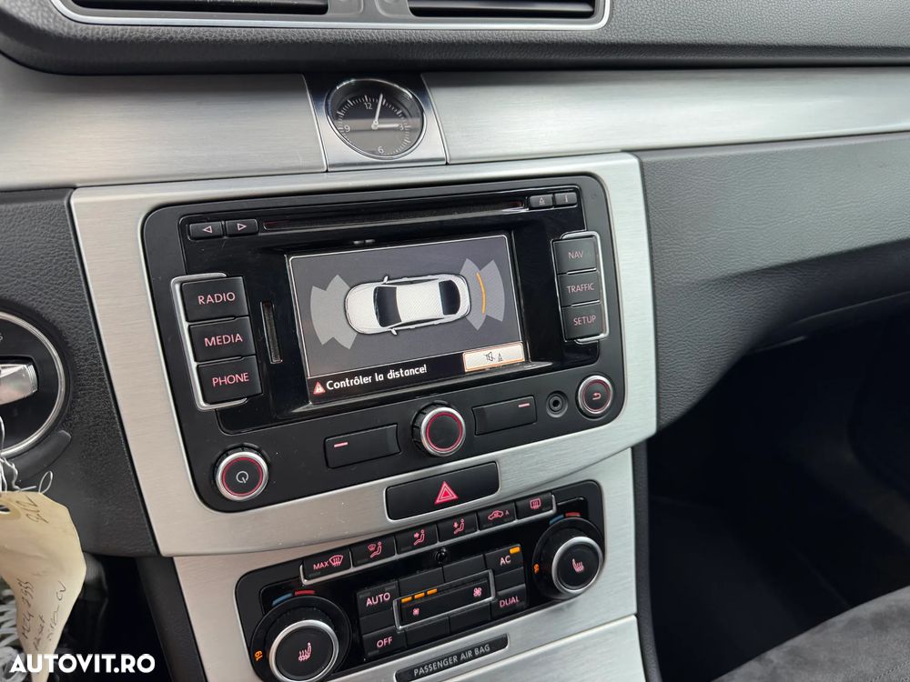 Volkswagen Passat 2.0 TDI BlueMotion Technology Business Edition - 6