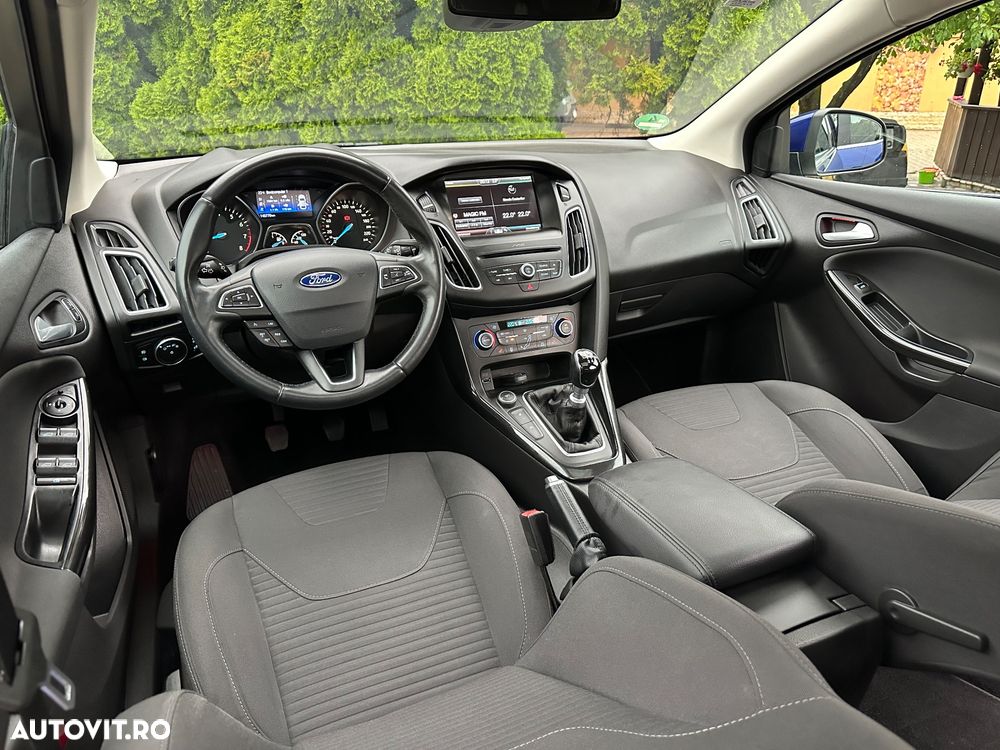 Ford Focus 1.5 EcoBoost Titanium - 25