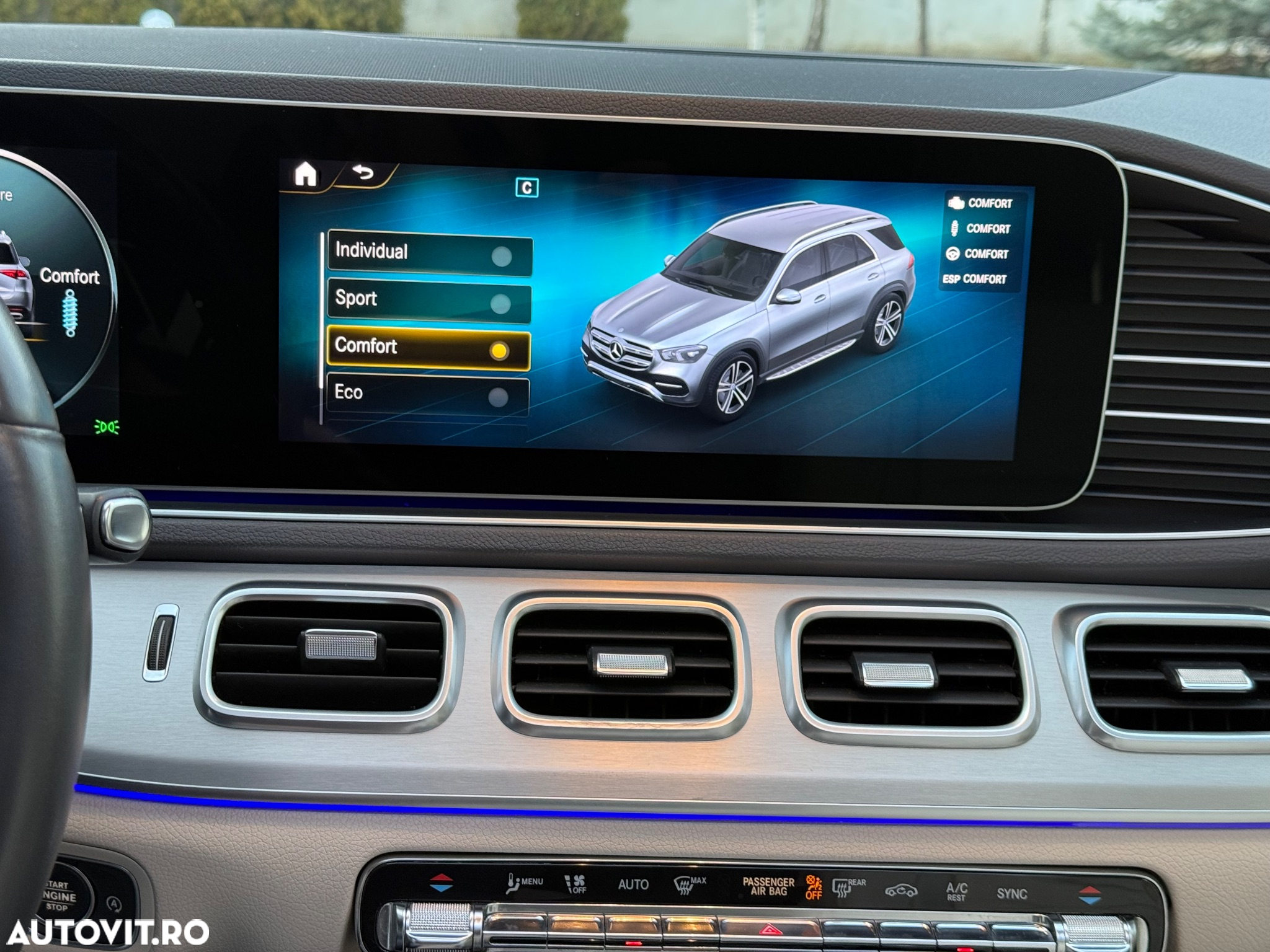 Mercedes-Benz GLE 300 d 4MATIC - 26