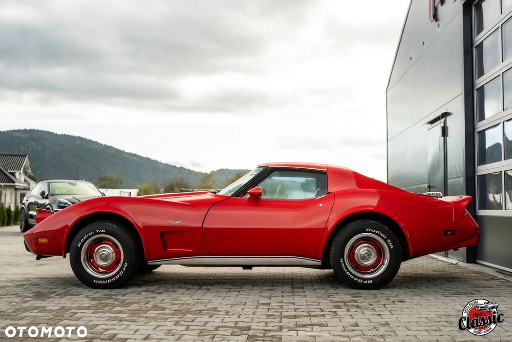 Chevrolet Corvette - 4