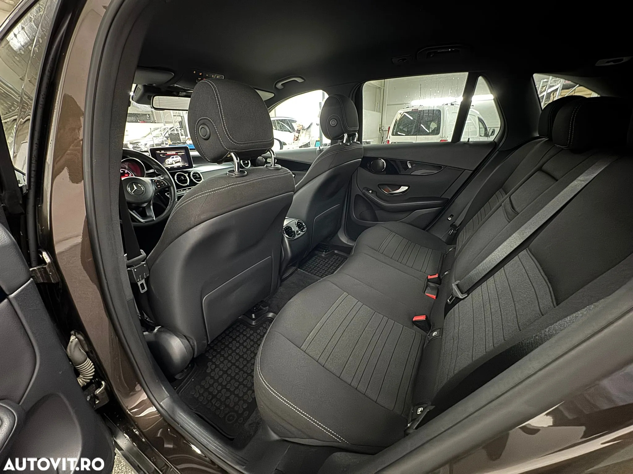 Mercedes-Benz GLC 250 d 4MATIC - 16