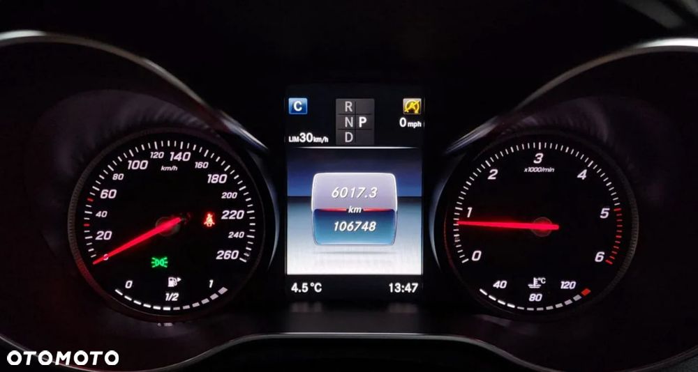 Mercedes-Benz Klasa C 200 4Matic 9G-TRONIC AMG Line - 9