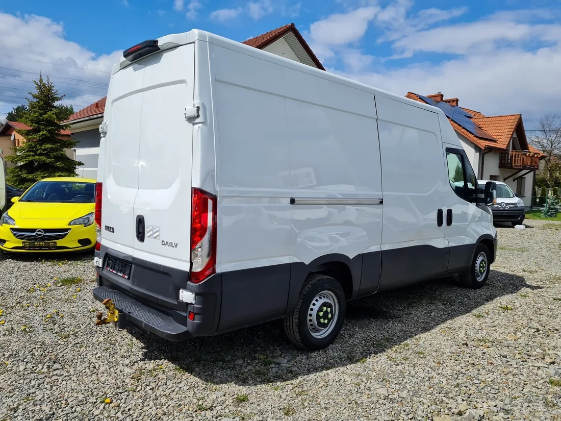 Iveco DAILY 35S16 ​*L3H2​*AUTOMAT​*KLIMATYZACJA​*TEMPOMAT​*RAMPA​*7 - 6