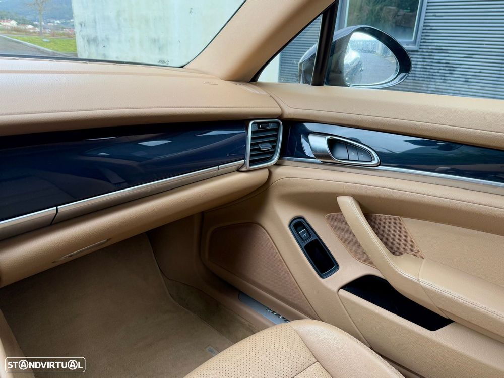 Porsche Panamera Edition - 18