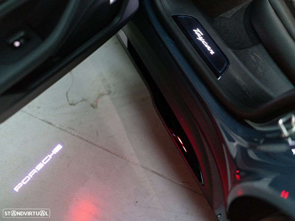 Porsche Taycan Sport Turismo 4S Black Edition - 47