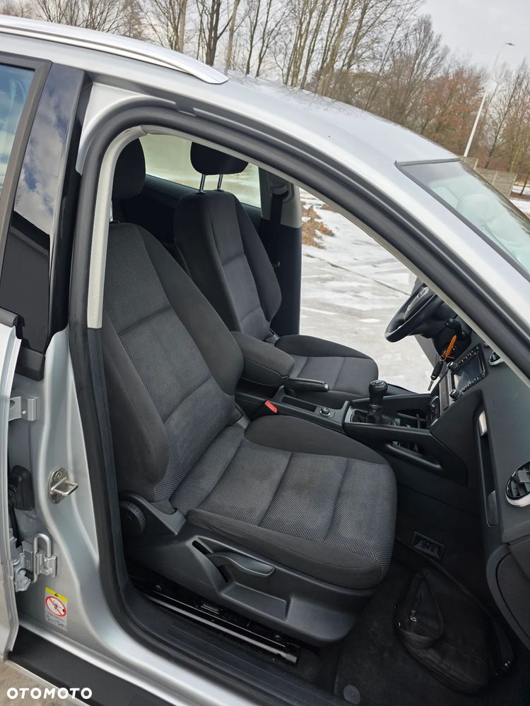 Audi A3 Sportback 2.0 TDI DPF Ambiente - 8