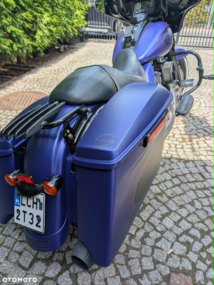 Harley-Davidson Touring Street Glide - 11