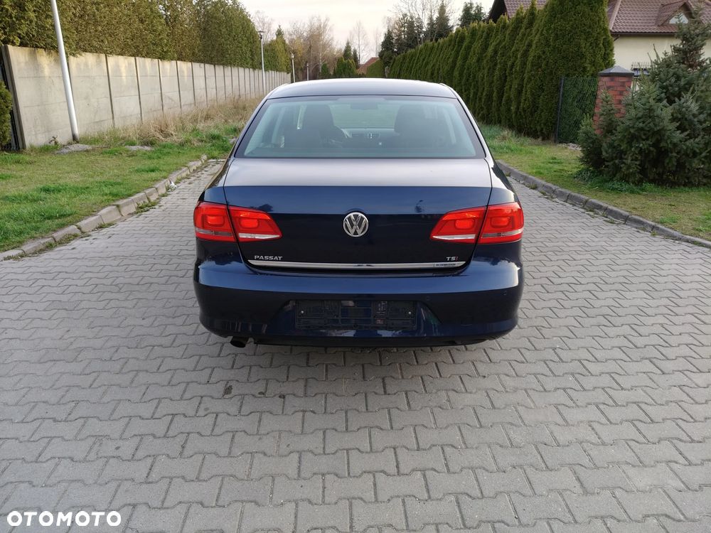 Volkswagen Passat 1.4 TSI BMT Comfortline - 6