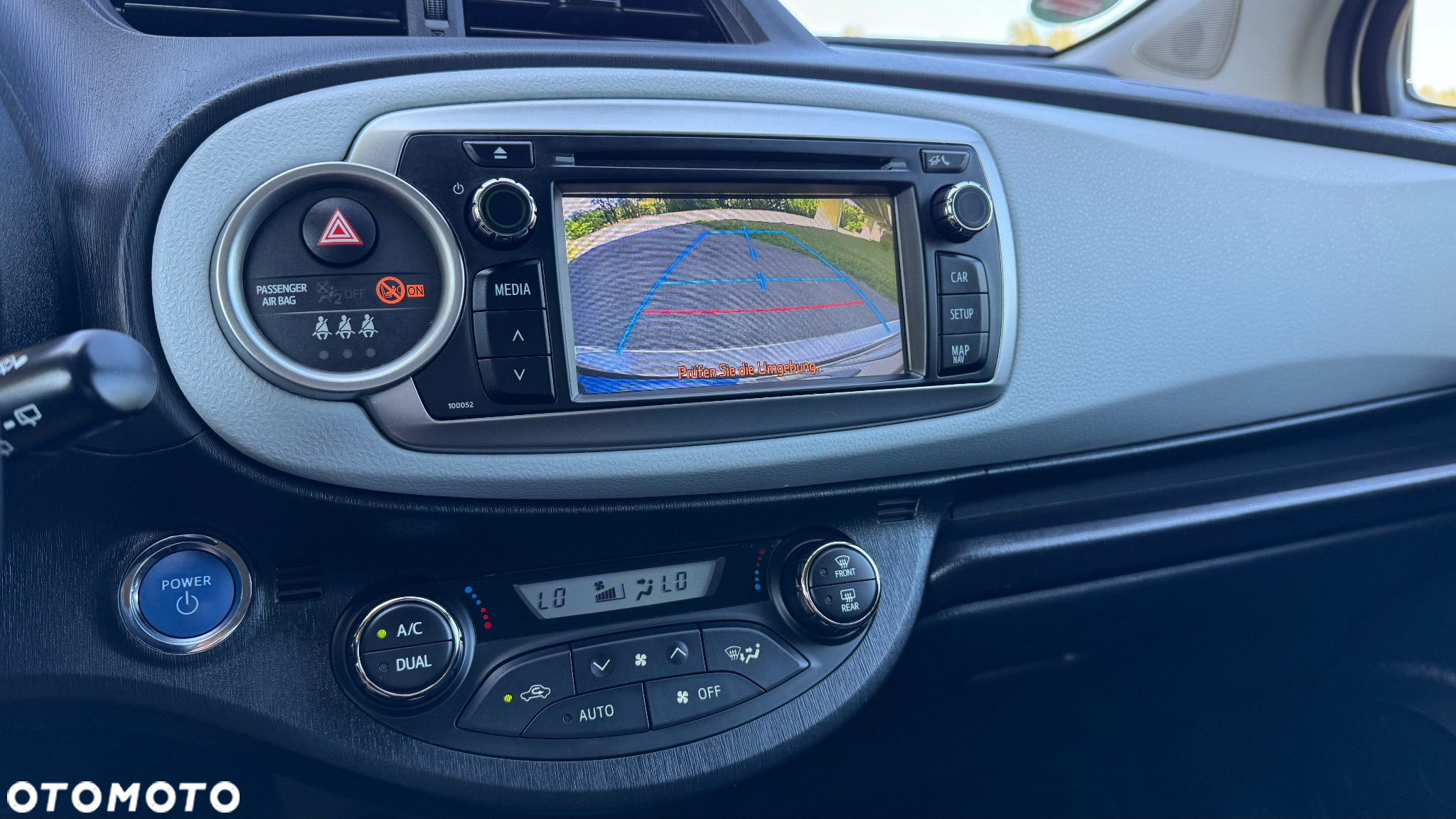 Toyota Yaris Hybrid 100 Active - 35