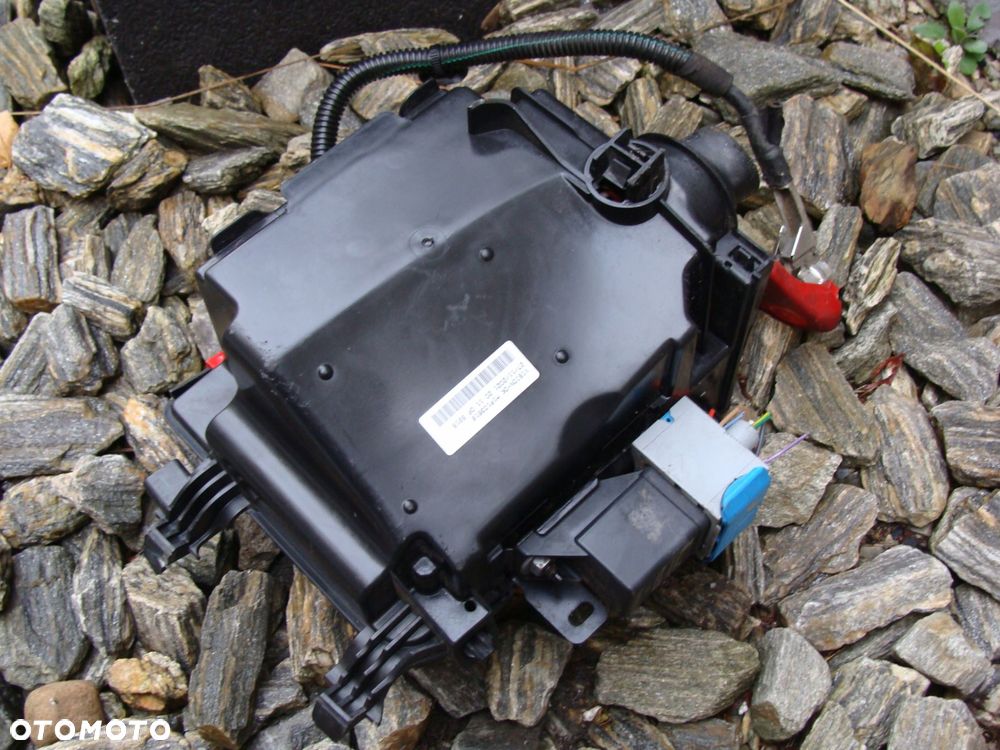 skrzynka bezpieczników opel combo e 2021r!! - 3