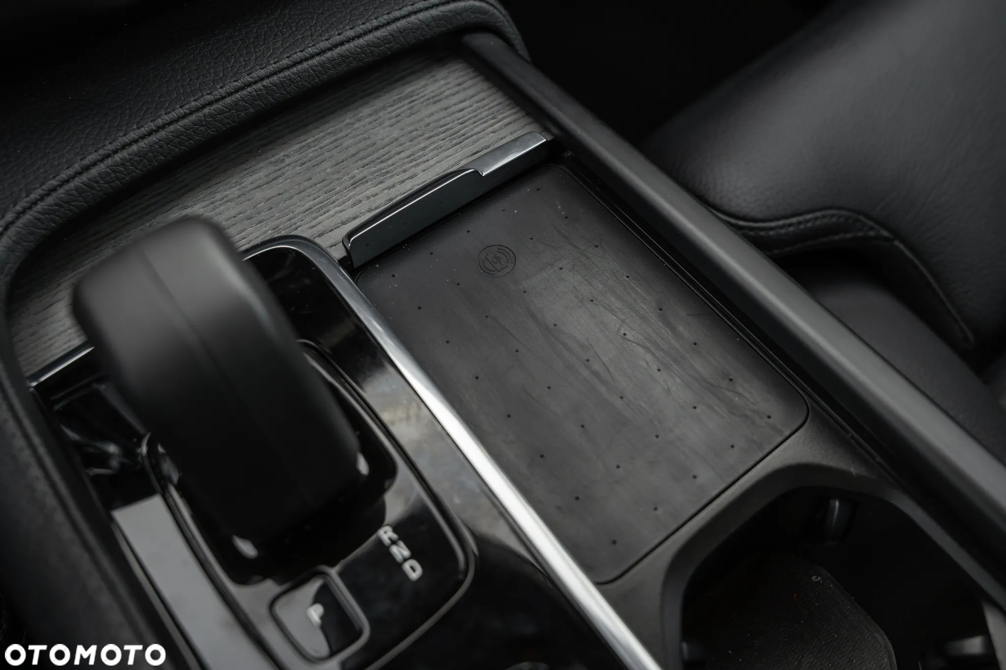 Volvo V90 Cross Country - 35