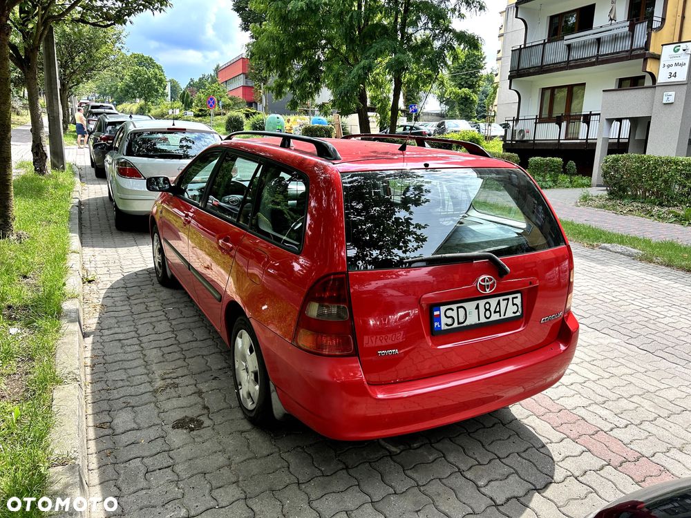 Toyota Corolla - 4