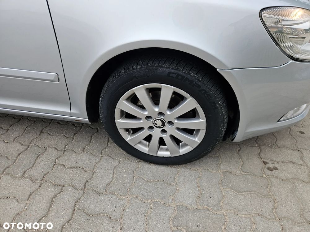 Skoda Octavia 1.6 TDI DPF Ambition - 4