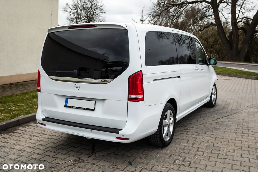 Mercedes-Benz Klasa V 250 d lang 4Matic 9G-TRONIC Style - 12