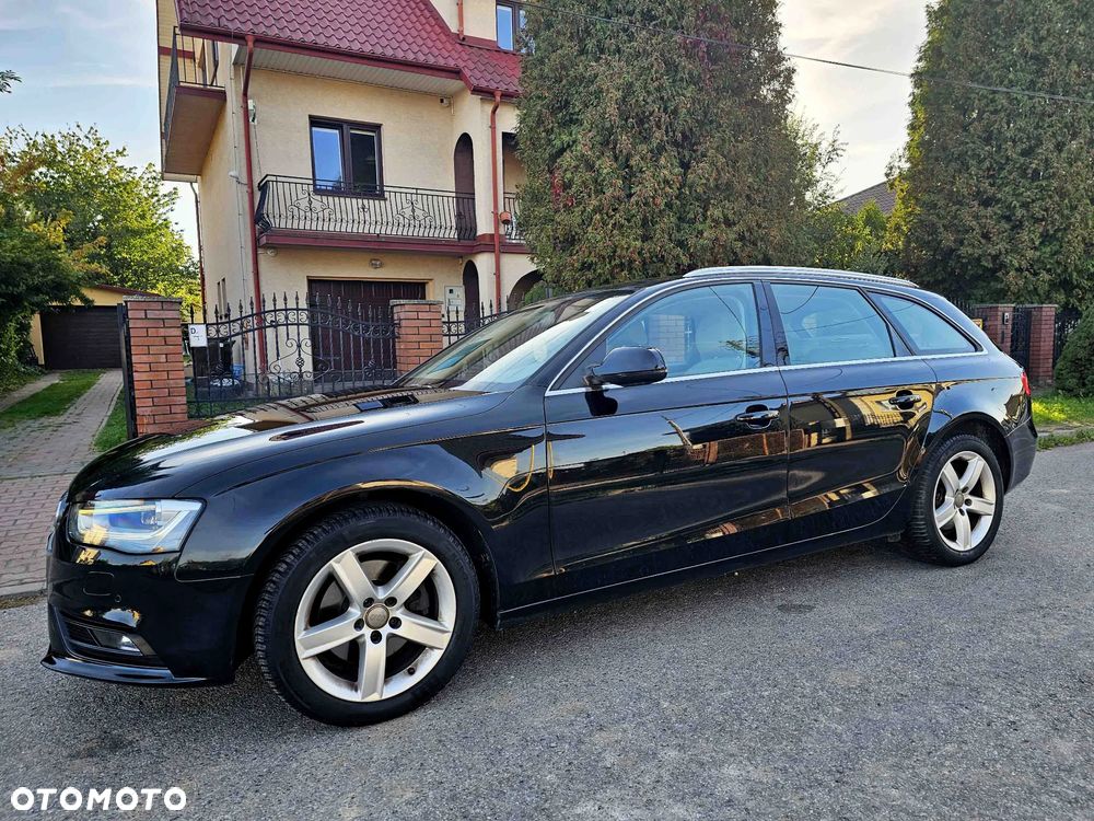 Audi A4 Avant 2.0 TDI DPF clean diesel quattro Attraction - 12