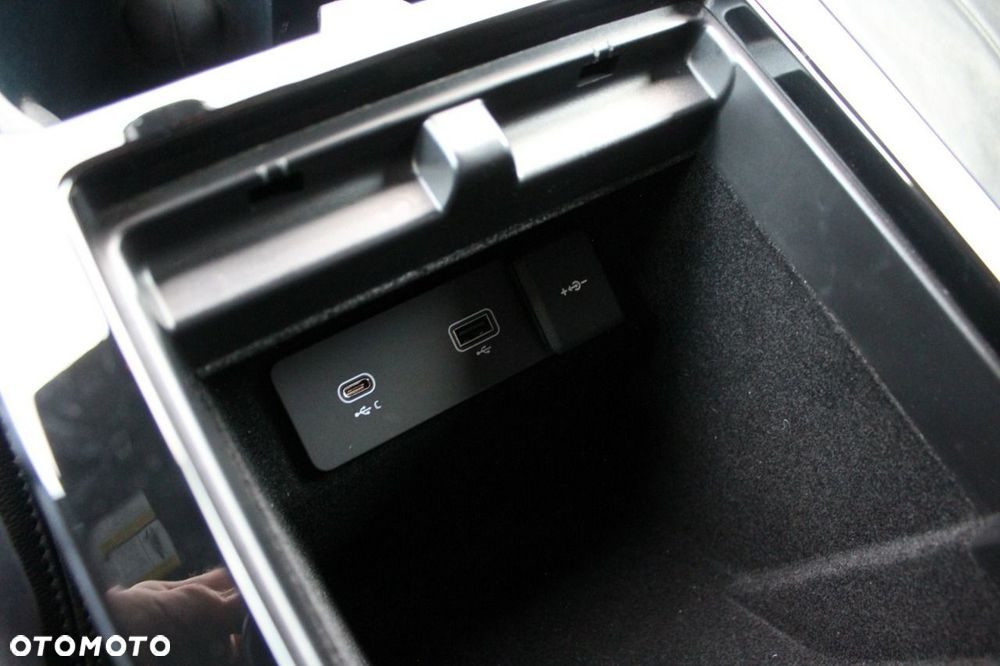 Land Rover Range Rover Evoque - 33