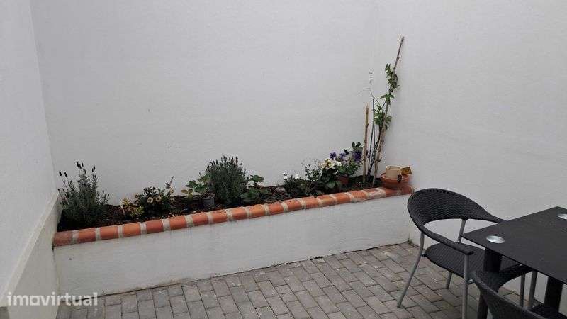 Alugo Moradia T2 - Grande imagem: 4/10
