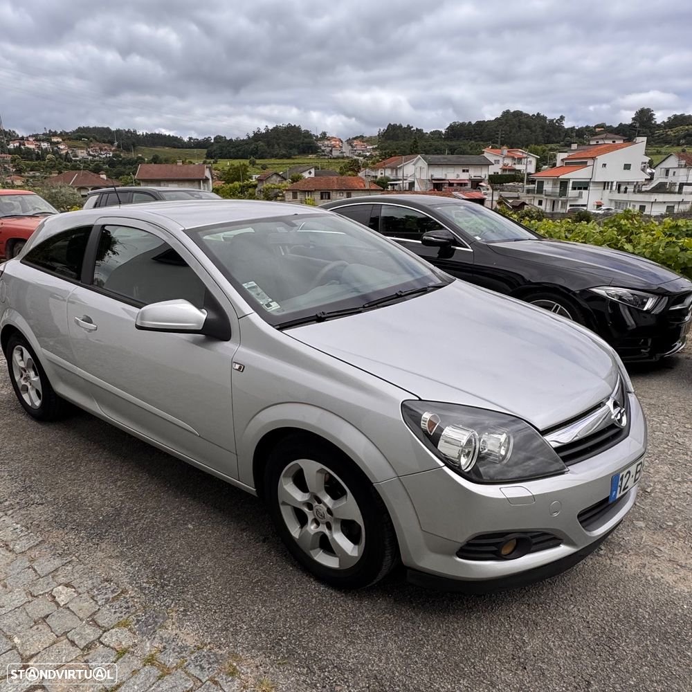 Opel Astra GTC 1.7 CDTI - 2