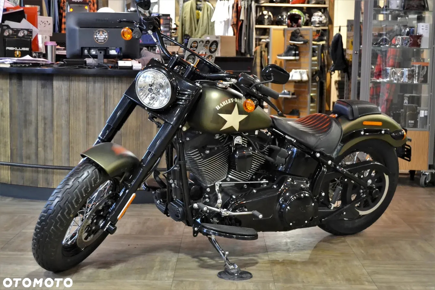 Harley-Davidson Softail Slim - 19