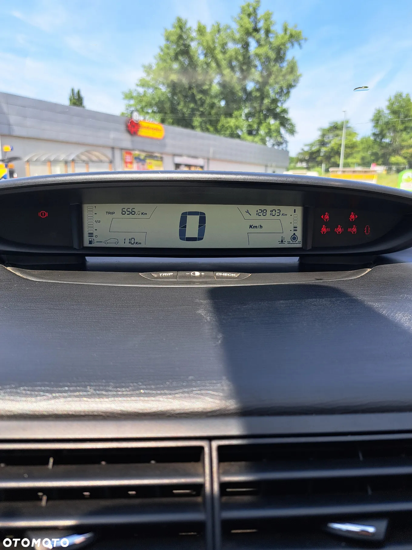 Citroën C4 1.4 16V SX - 14