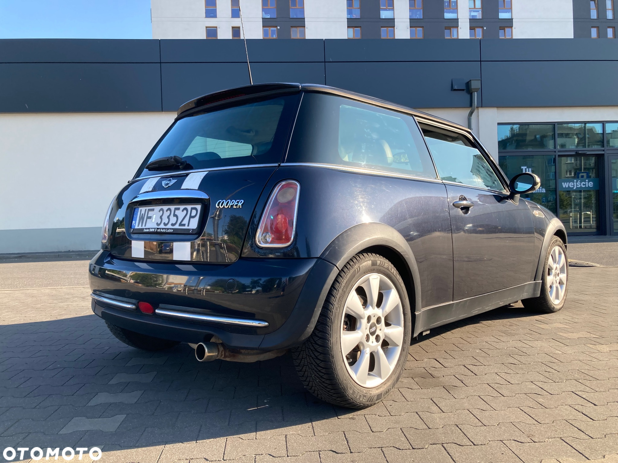 MINI Cooper Standard - 4