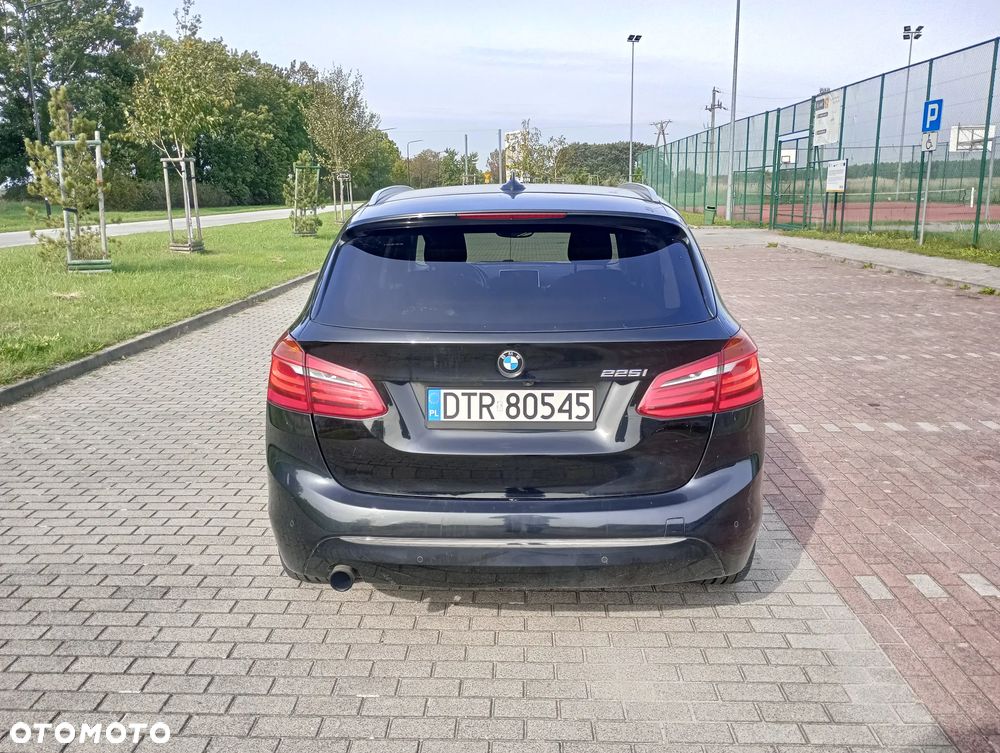 BMW Seria 2 218i - 7