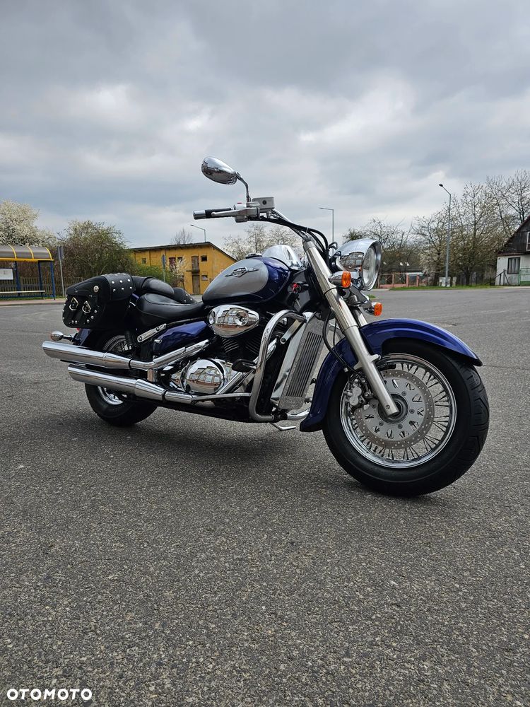 Suzuki Intruder - 1