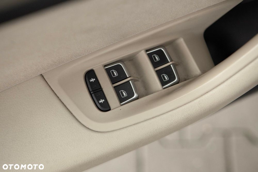 Audi A6 Allroad - 16