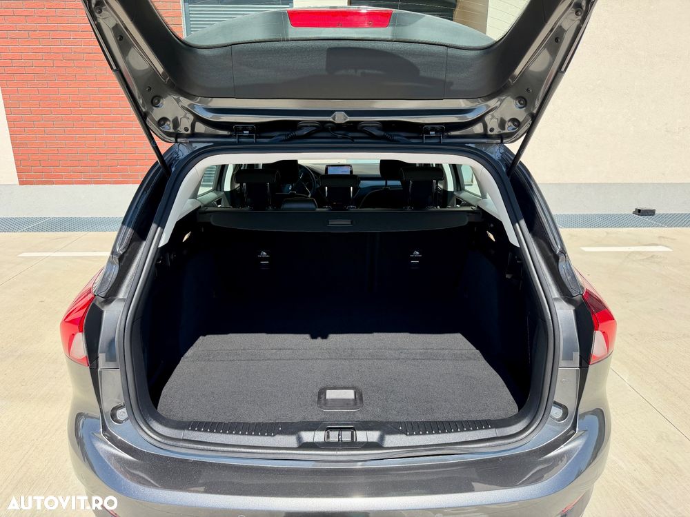 Ford Focus - 10