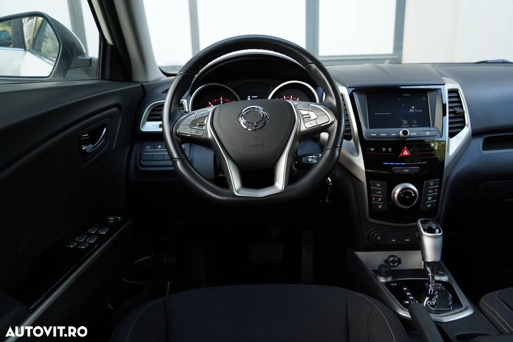 SsangYong Tivoli 1.6 e-XDi 4WD Aut. Onyx - 10