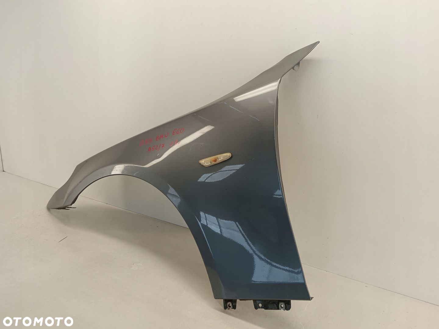 BŁOTNIK LEWY PRZEDNI BMW 5 E60 E61 03-10 A52/7 - 3